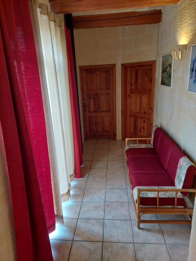 Mj Farmhouse B&B Xagħra Eksteriør billede