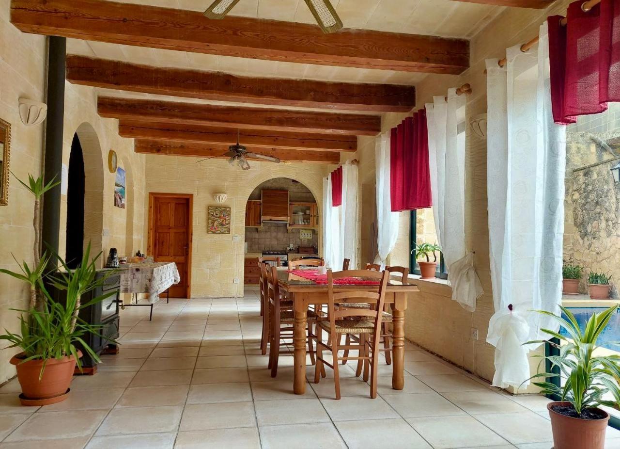Mj Farmhouse B&B Xagħra Eksteriør billede