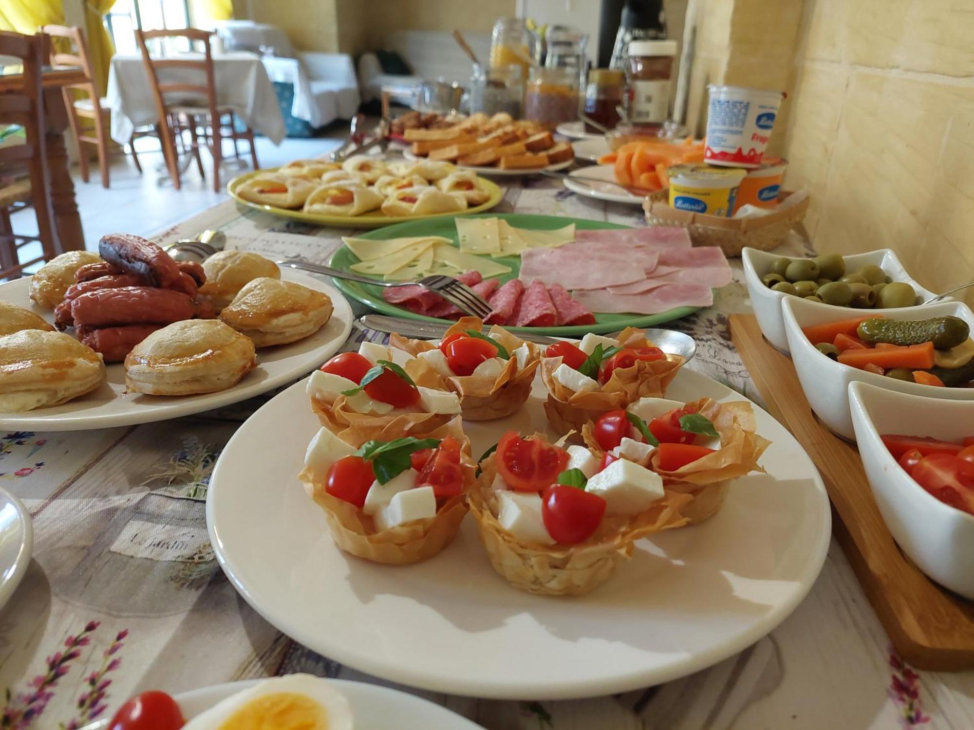 Mj Farmhouse B&B Xagħra Eksteriør billede