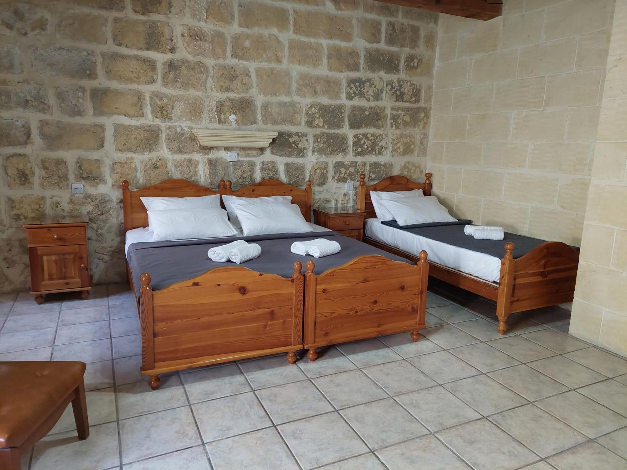 Mj Farmhouse B&B Xagħra Eksteriør billede